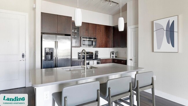 Photo - 3501 Ross Ave Unidad 3015