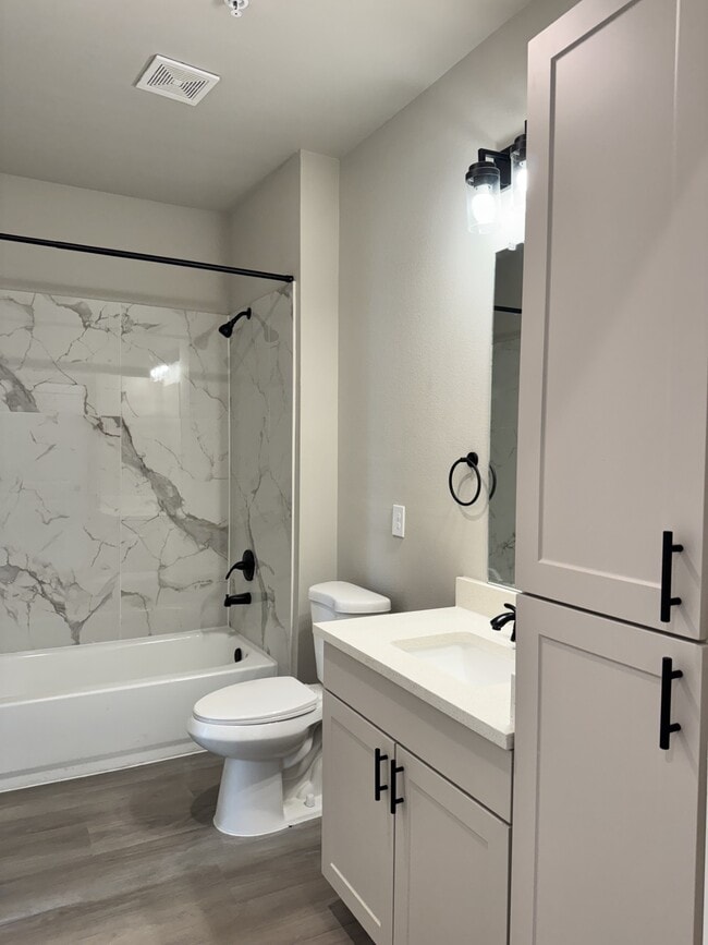 Bathroom - Paraiso At Nordling