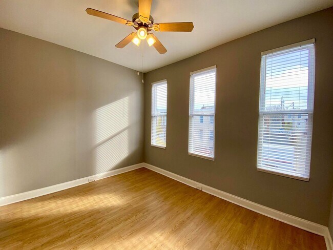 Photo - 2120 E Fayette St Unidad 2