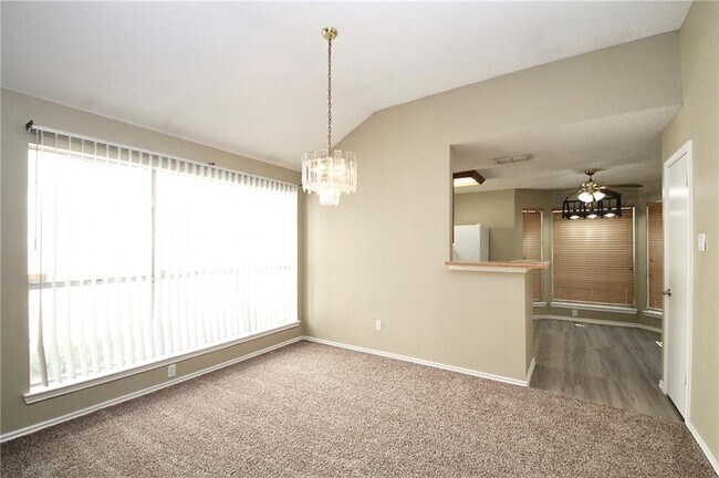 Photo - 4504 Sojourner St