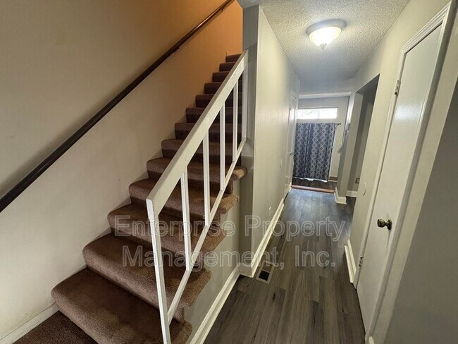 8176 Harley Sq.