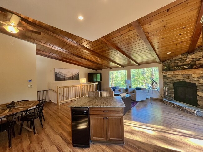 Photo - 114 Angora Ct