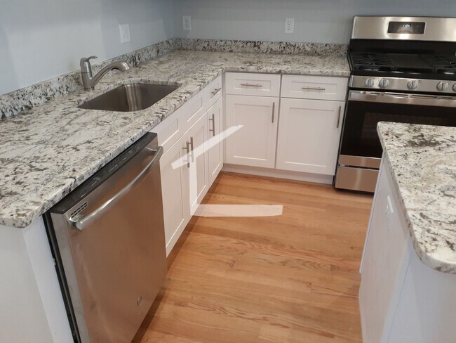 Photo - Huge 5 bed in brighton