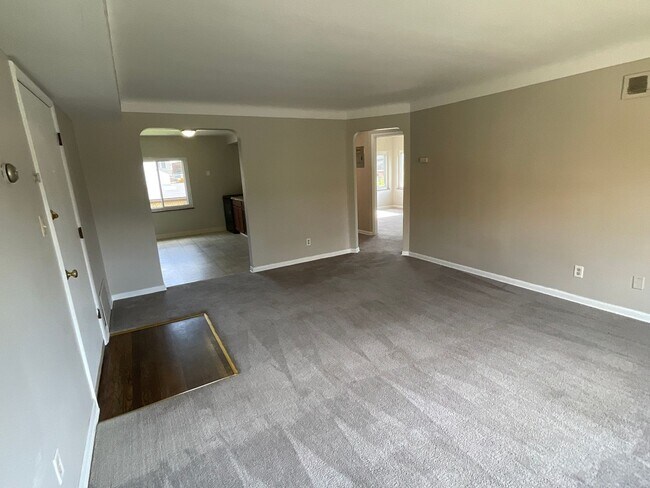 Photo - 4145 Ridge Road Unit 04