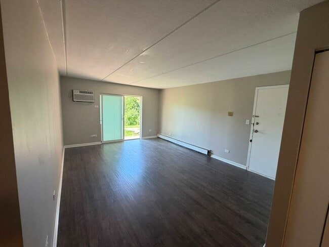 Photo - 281 Shorewood Dr Unit 21GA