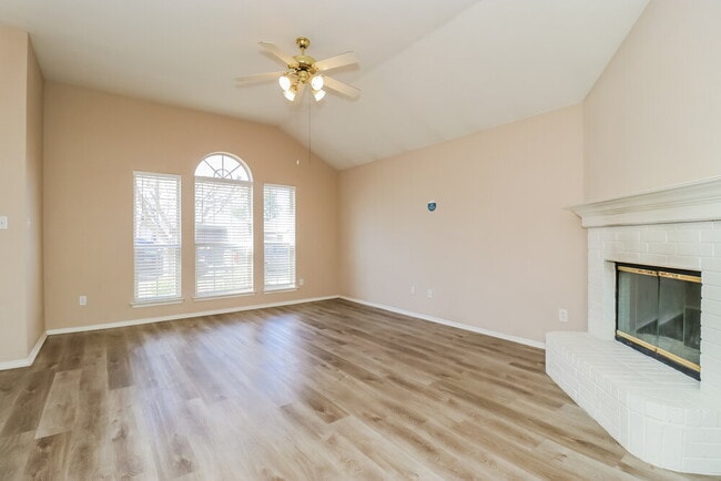 Photo - 6101 Summerfield Dr