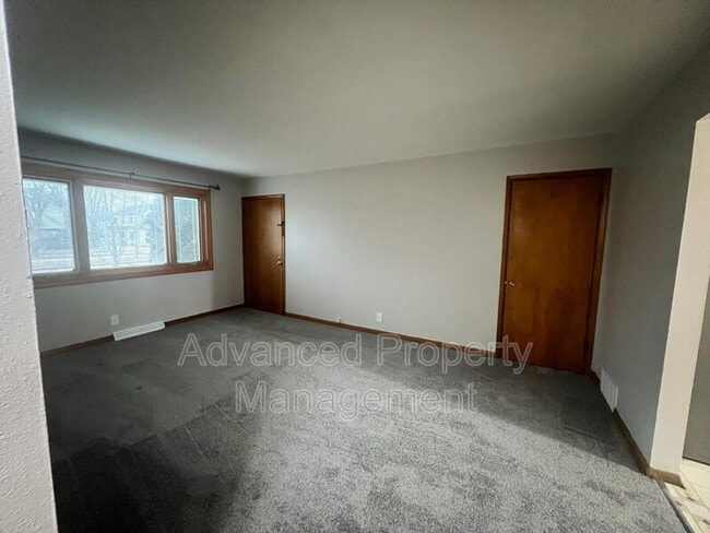 Photo - 5710 N 91st St