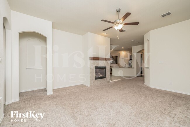 Photo - 805 Joaquin Wy