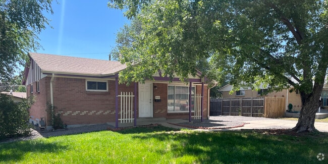Building Photo - 9160 Cypress Dr Rental