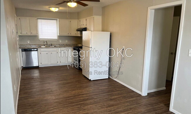 Photo - 1000 NE 7th St