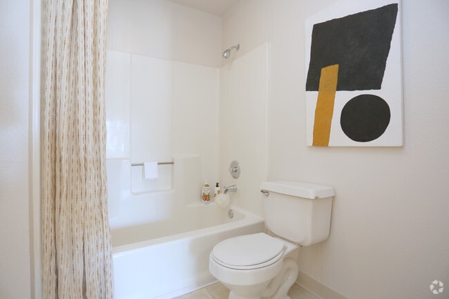 2 BR, 2 BA - The Newport