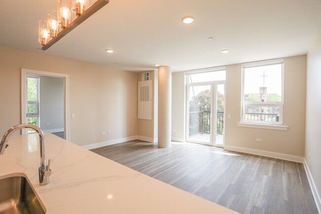 Photo - 880 Lee St Unit 212