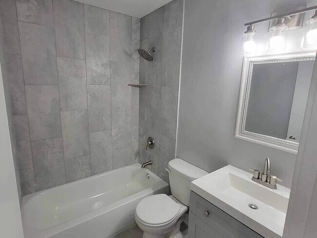 Photo - 222 Pickett Rd