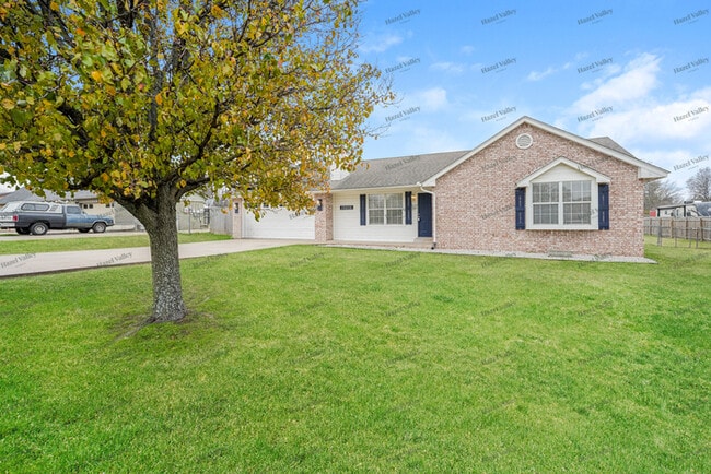 Building Photo - 10856 E 112th St N