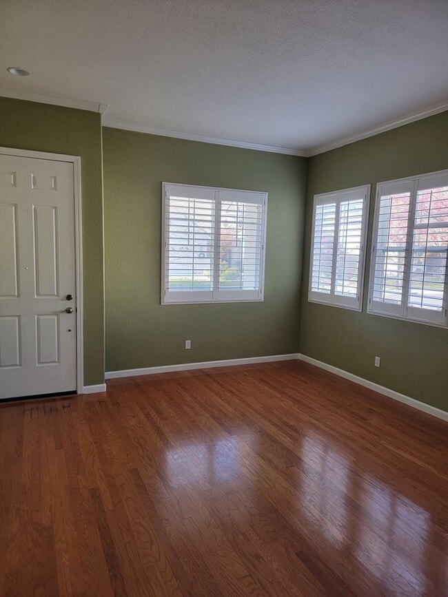 Photo - Beautiful 4 Bedroom 2 Bath