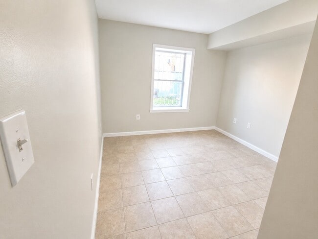 Photo - 132 Fabyan Pl Unit 1
