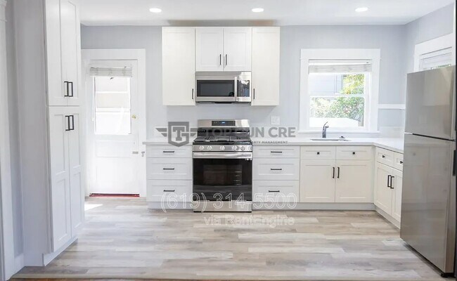 Photo - 3741-47 Bancroft St Unit 3745