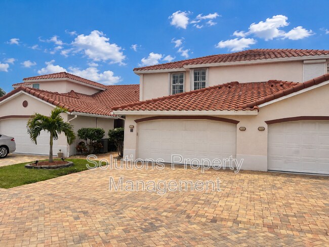 Building Photo - 250 St Lucie Ln Unit 14
