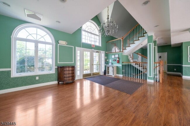 Photo - 334 Wilshire Dr