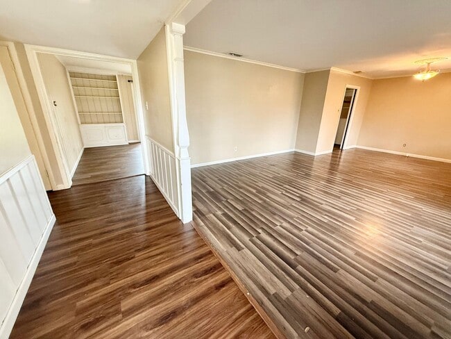 Photo - 3-bed/2-bath with two living spaces!