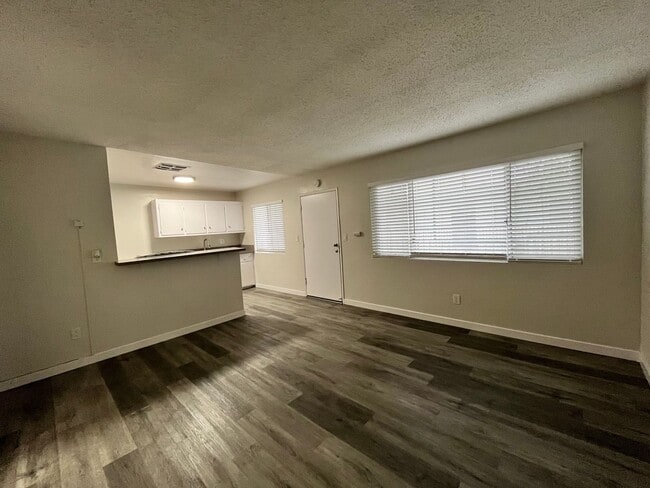 Photo - SPECIOUS 2 BEDROOM 1 BATH UPSTAIRS WITH 1 ... Unit 1604-06