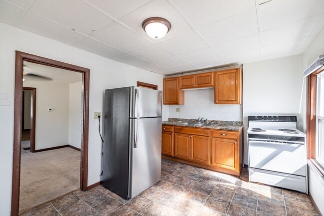 Building Photo - 602-604 9th St N Unit 602