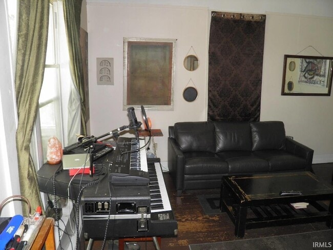 Photo - 517 S Rogers St