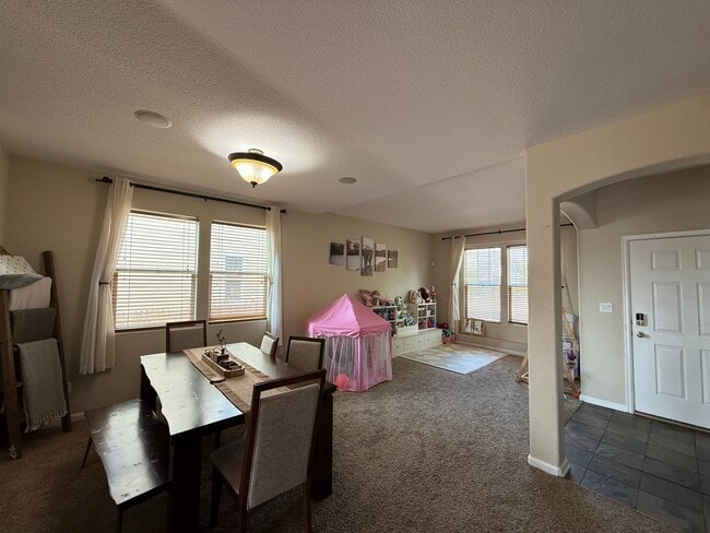 Photo - 2409 Capital Dr