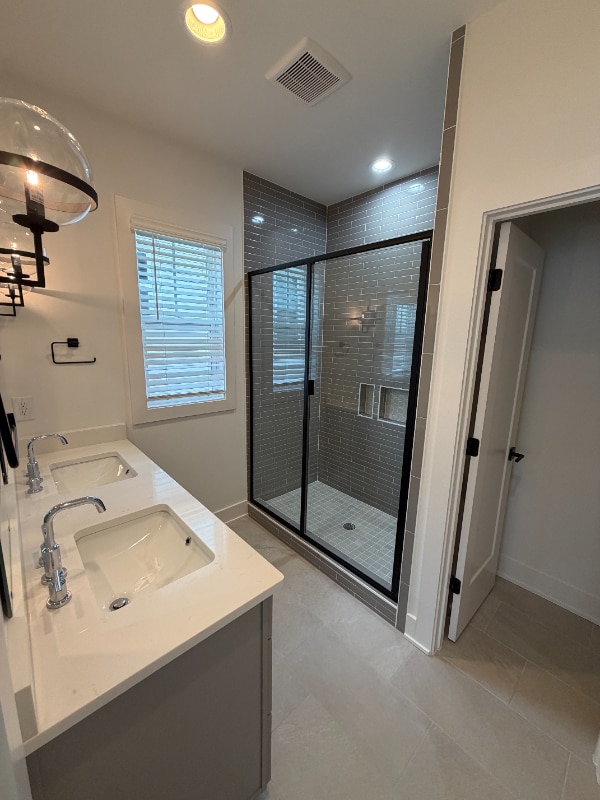 Photo - 5045 Lundy Dr