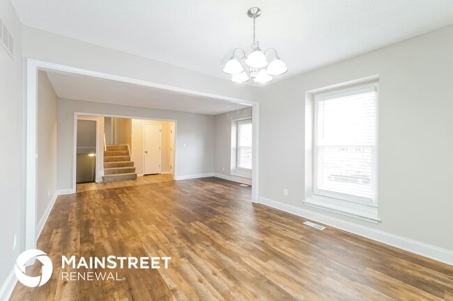 Photo - 15347 Newton Dr