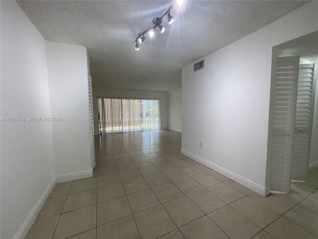 Photo - 9375 Fontainebleau Blvd Unit L119