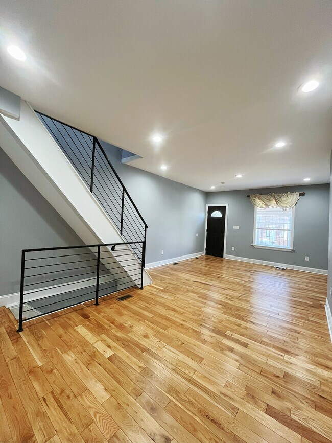 2505 S Sheridan St Townhome Townhome Rental in Philadelphia PA