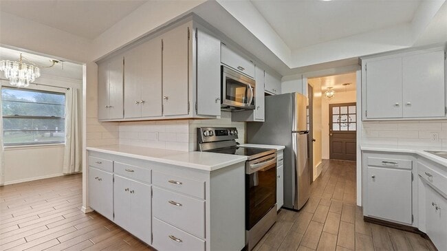 Photo - 1707 Phillips Dr