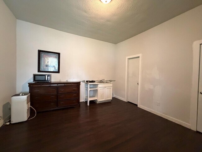 Photo - 1211 W Park Ave Unit 107