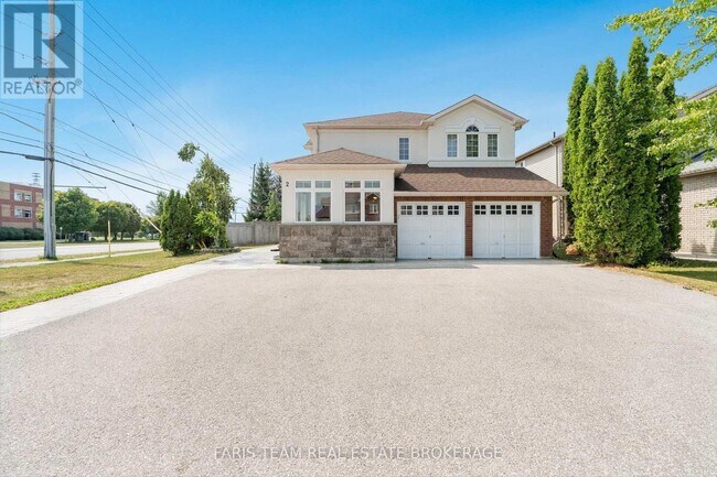Photo - 2 Vanessa Dr
