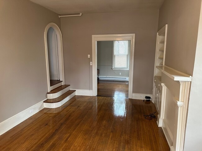 Photo - 411 E Main St