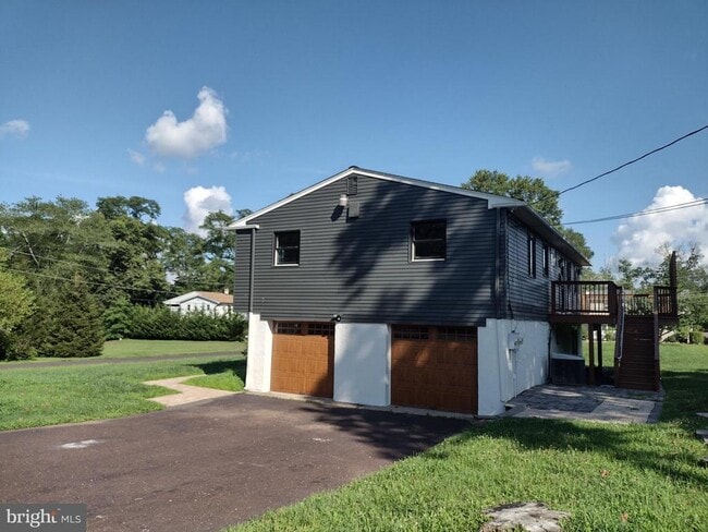 64 Bogle Dr