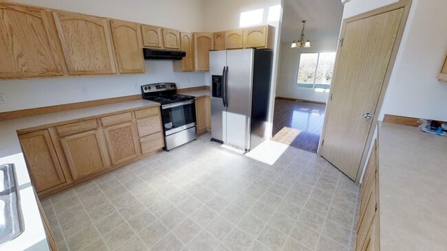Photo - 794 N Holbrook Rd