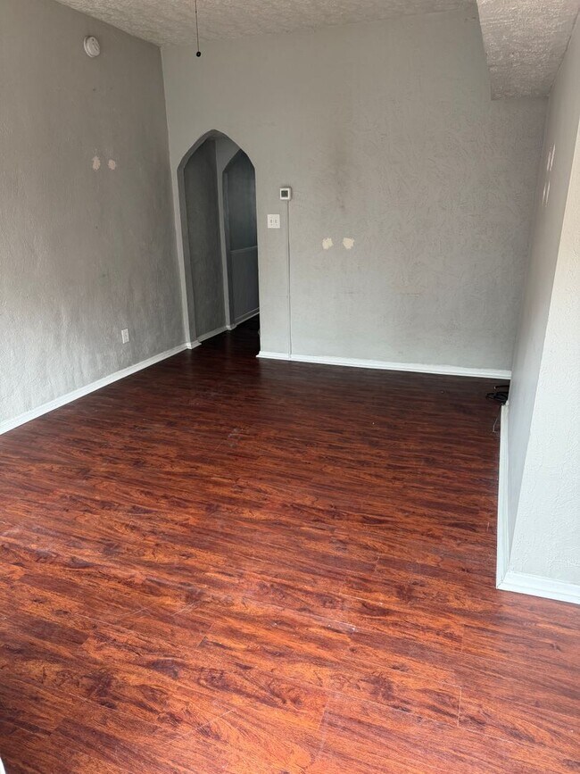 2332 Fox Wy
