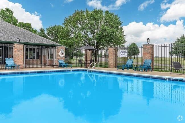 Sparkling Swimming Pool & Resident Clubhouse - Port Crossing Apartments
