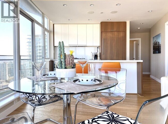 1372 Seymour St Unit 4203