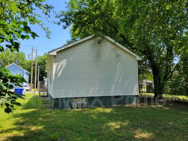 Photo - 409 Hunter St