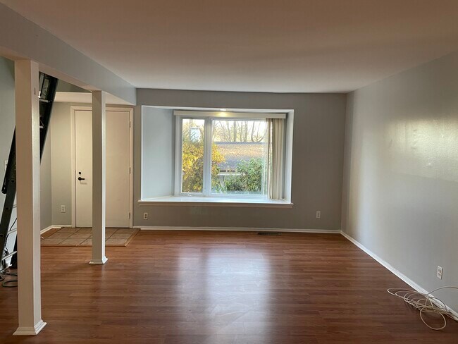 Photo - 218 E Chelsea Cir Townhome