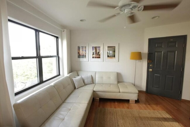 Photo - 4905 Park Ave Unit 4D