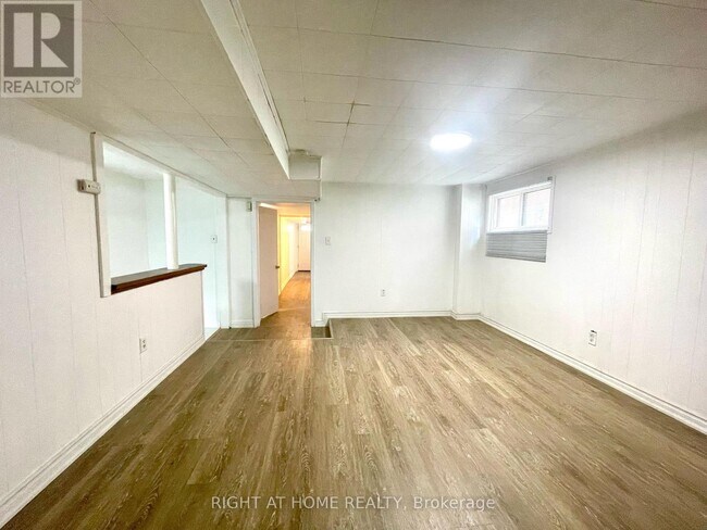 Photo - 3264 Fieldgate Dr
