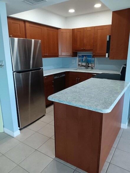 Photo - 14800 Walsingham Rd Unit 1215