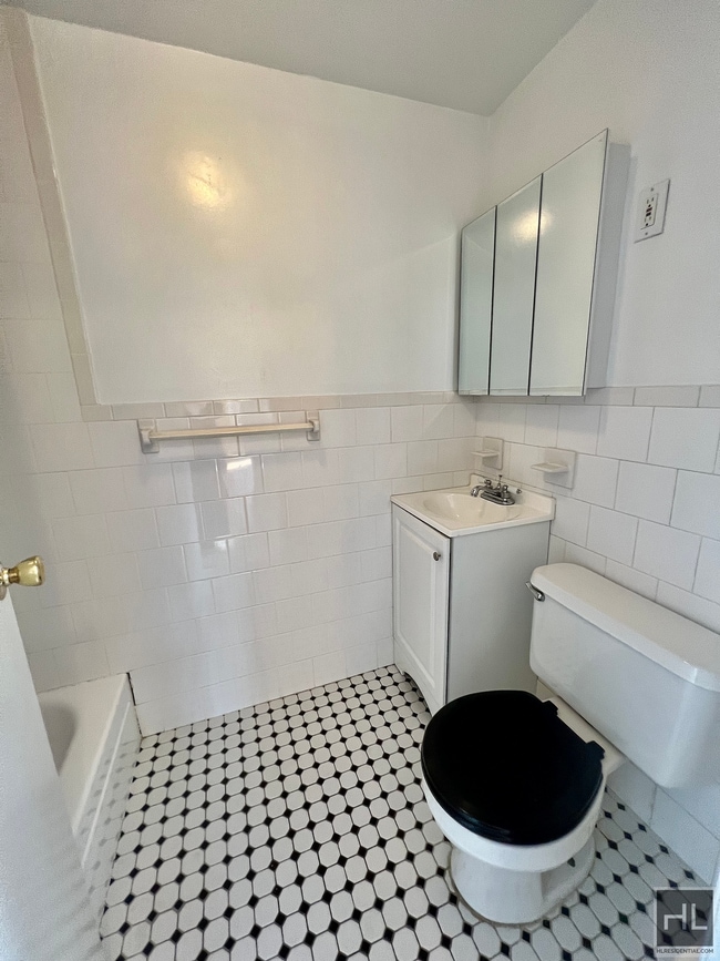 Photo - East 73rd Street Unit 8