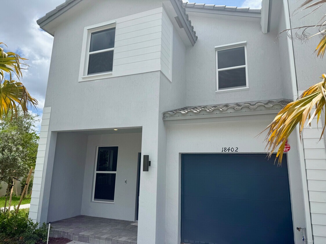 Photo - 18402 SW 2nd St (Pembroke Pines, FL)