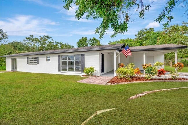 Building Photo - 617 Lake Holloway Blvd Rental