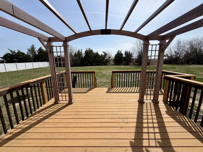 Photo - 197 Glenhurst Dr